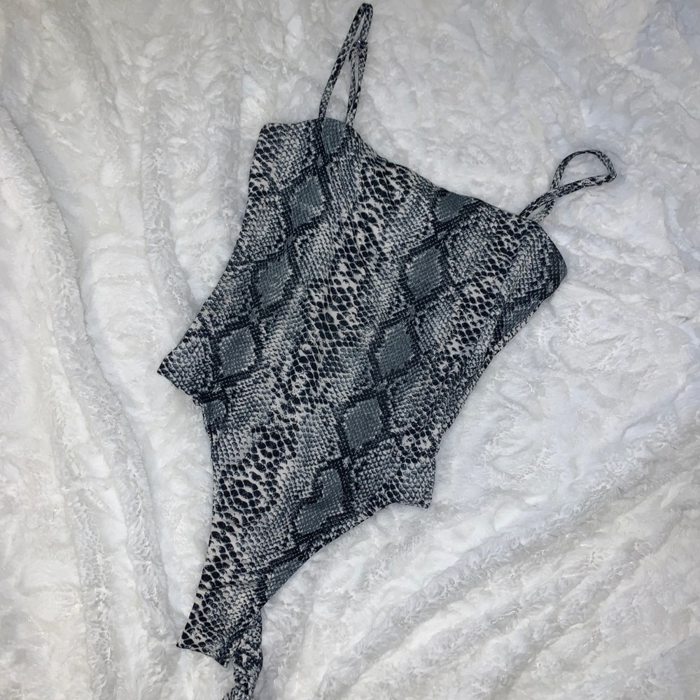HONEY- snake skin bodysuit size S